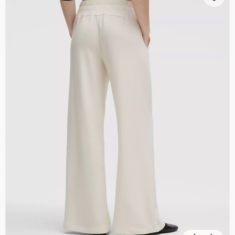 lululemon BeCalm Mid-Rise Wide-Leg Pant - Picture 3 of 7